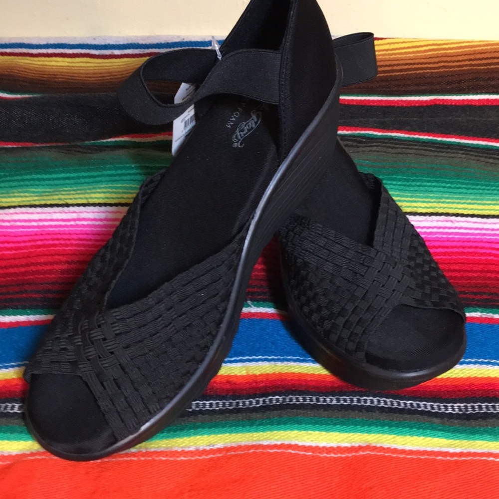 Faded Glory Sandals